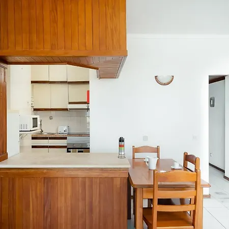 Da Rocha Wonder W/ Balcony By Lovelystay